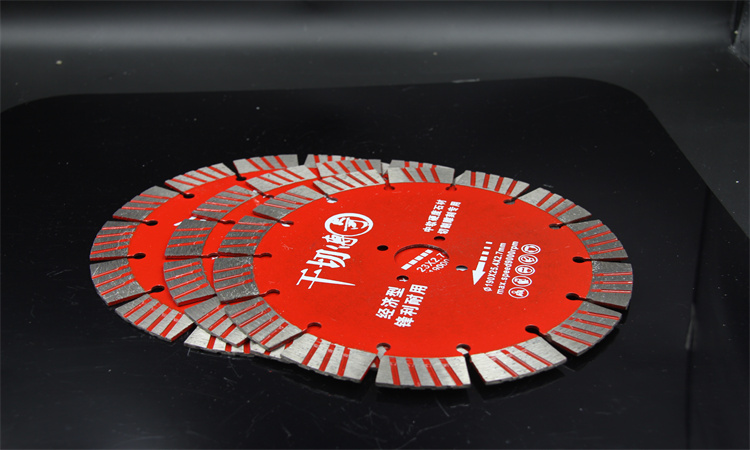 Diamond Saw Blade — 2. Safety and Usage Diamond Saw Blade — 2. Safety and Usage